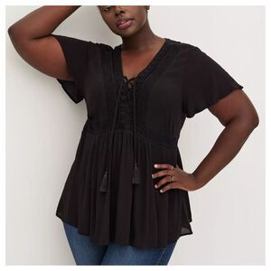 Torrid Babydoll Crinkle Gauze Crochet Inset Lace-Up Top